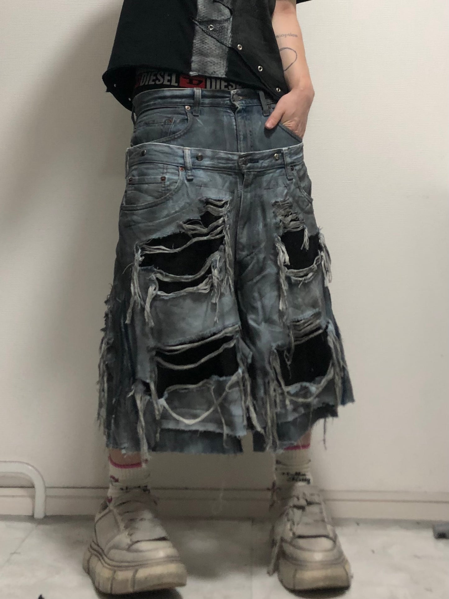 GHOST WASH SHORTS