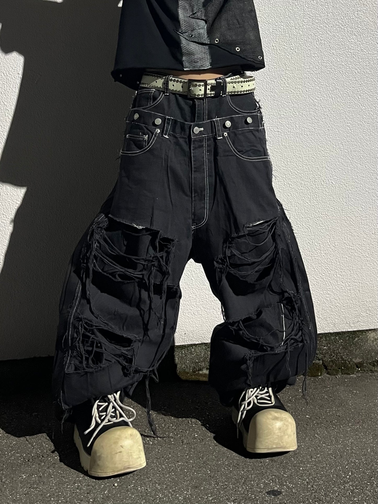 FRACTURED LAYER  PAINTER DENIM