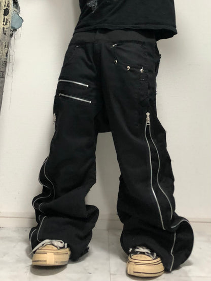 posting black denim pants