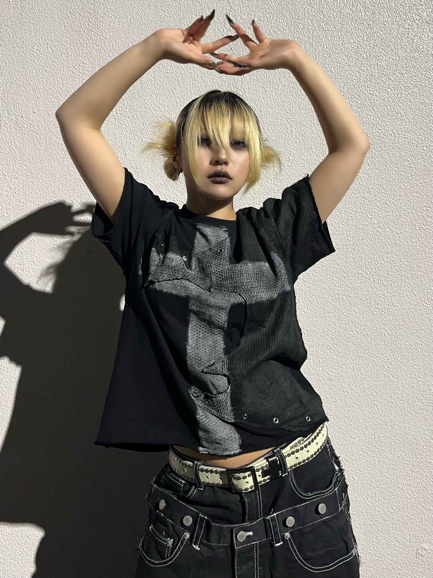 CROSSED OUT　T-shirt