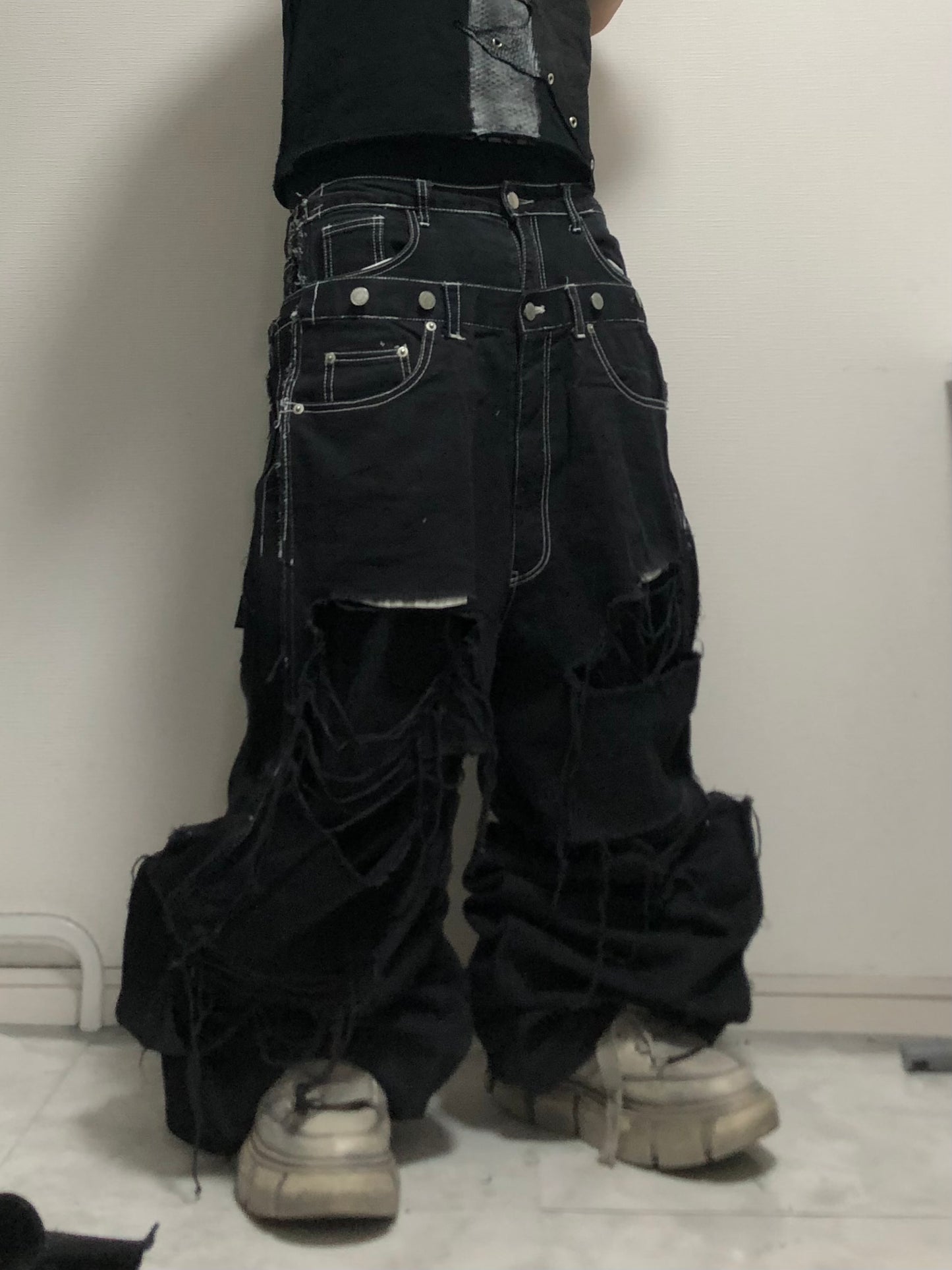 FRACTURED LAYER  PAINTER DENIM