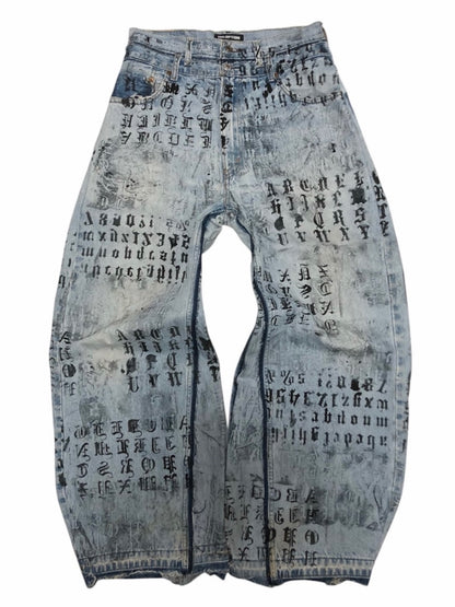 error word denim pants