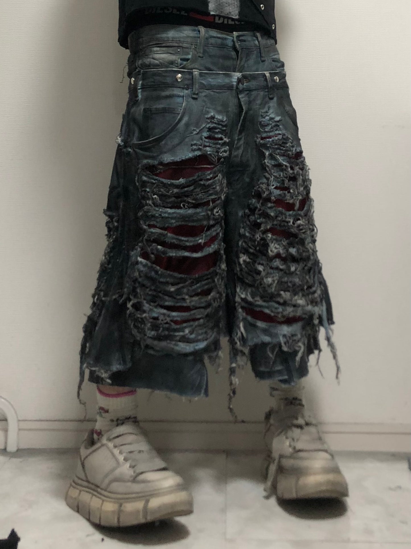AFTERLIFE damage denim half pants