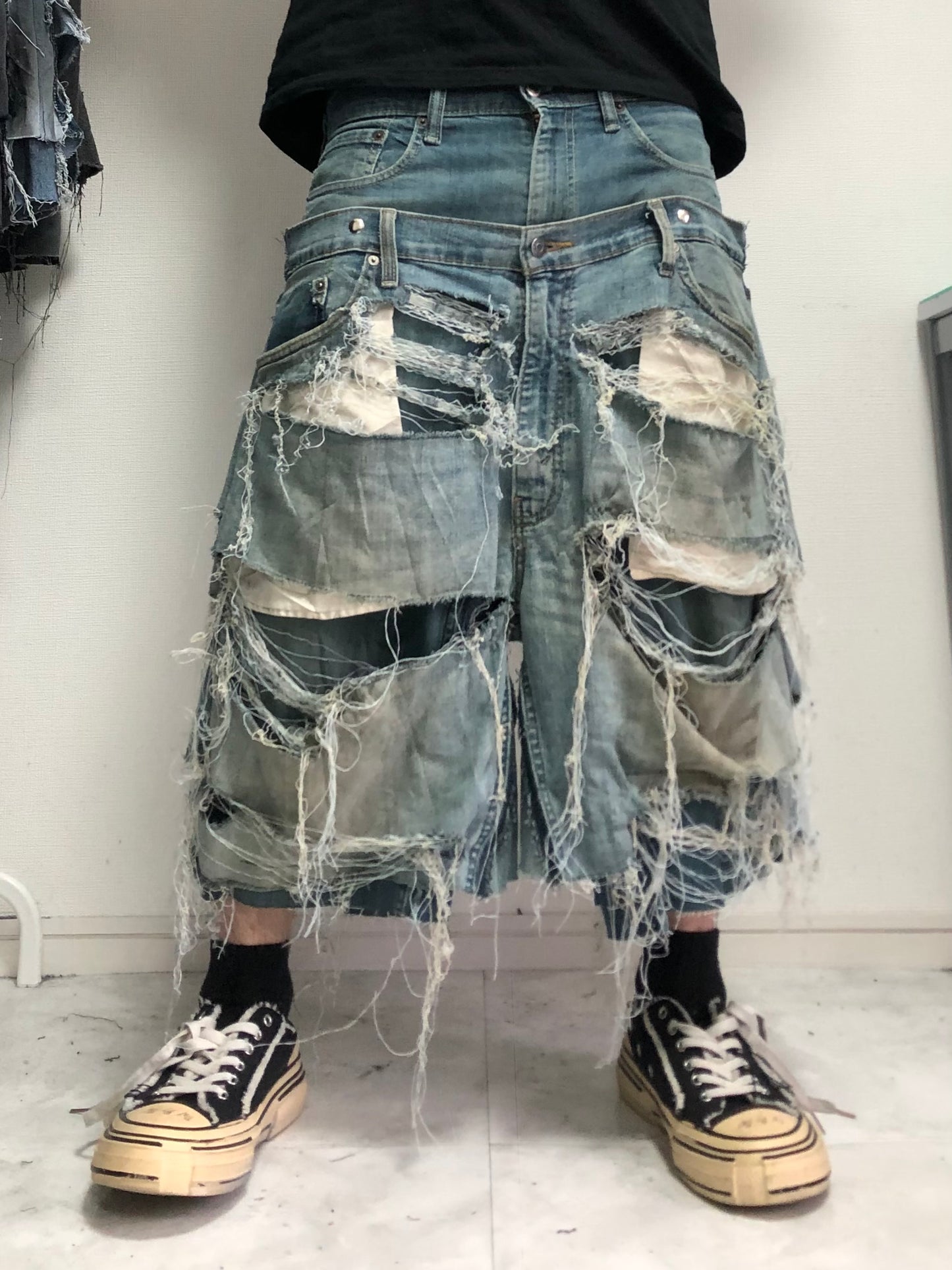 docking half grunge damage denim pants