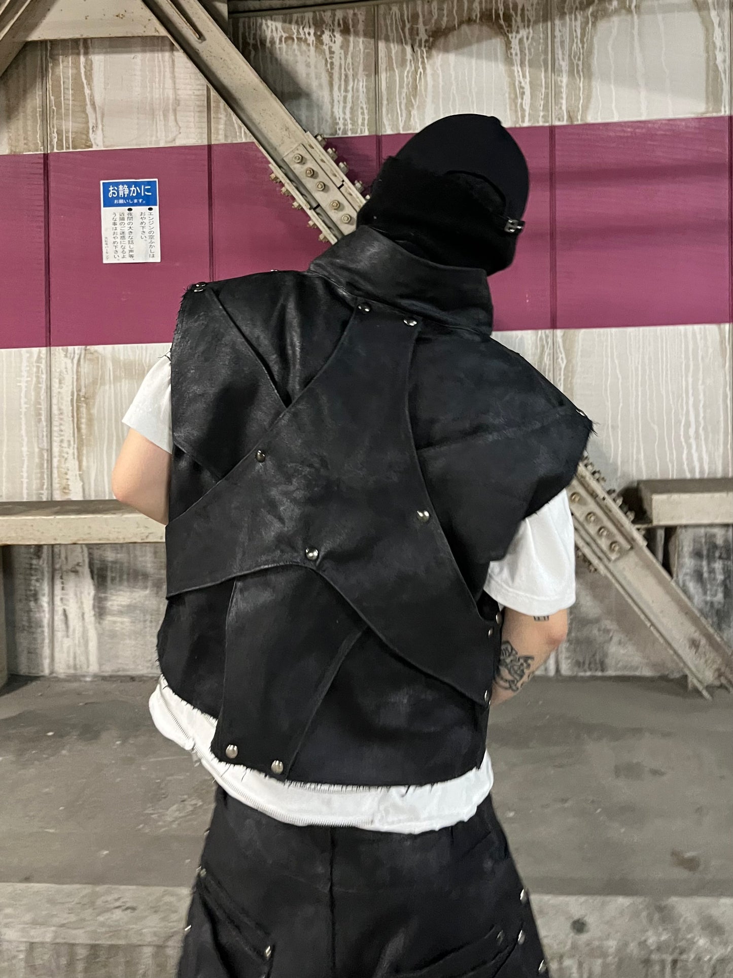 NULL VEST